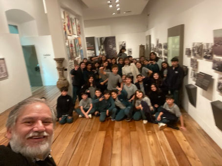 Salida salida pedagógica a Santiago: obra El Principito y visita al Museo Histórico Nacional”