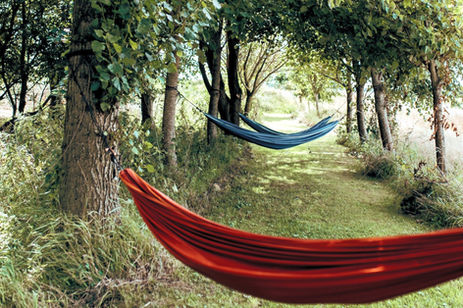 Hängematten im Außenbereich der Ferienwohnungen