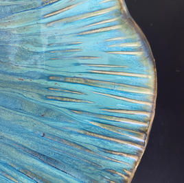 Close-up of textured edge.