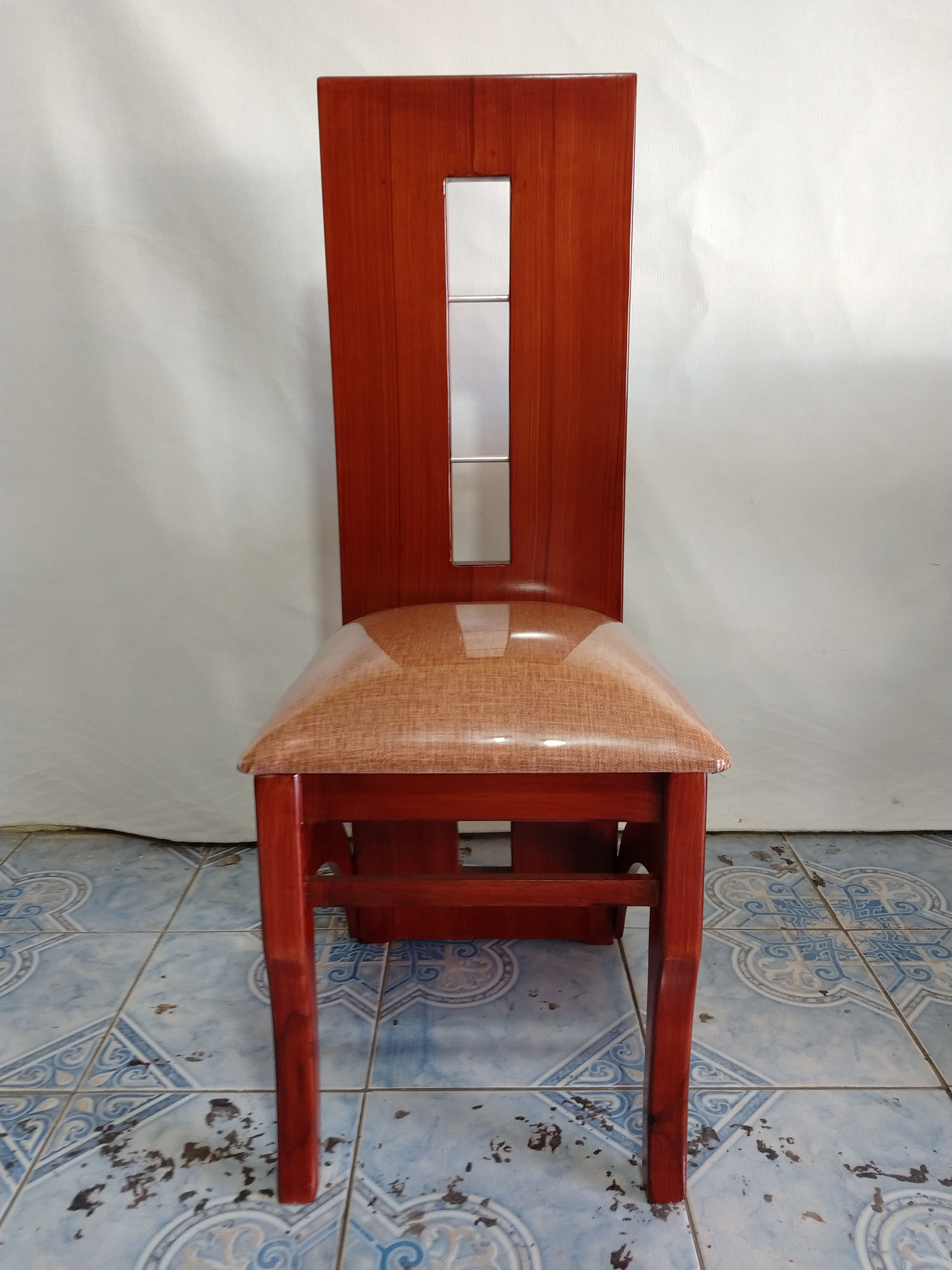 Silla Lineal Para Comedor De Madera