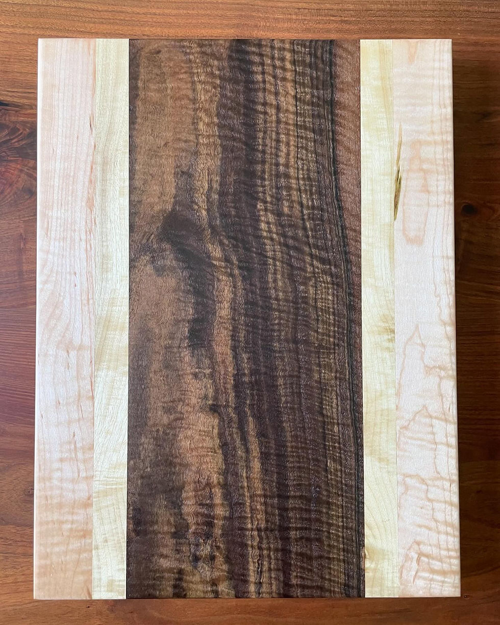 Thumbnail: Handcrafted charcuterie board