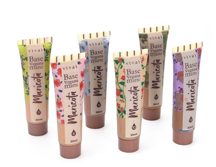 Bases líquidas da marca Vivai em tons variados, dispostas sobre uma superfície branca.