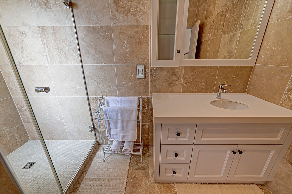 Lagoon Suites Room No.2
