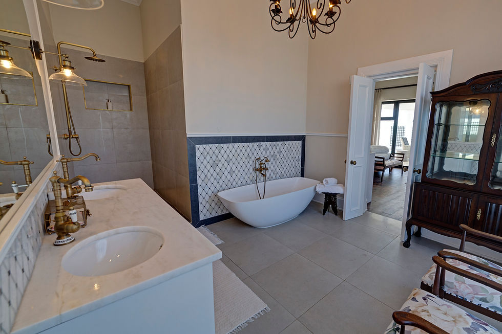 Lagoon Suites Room No.1
