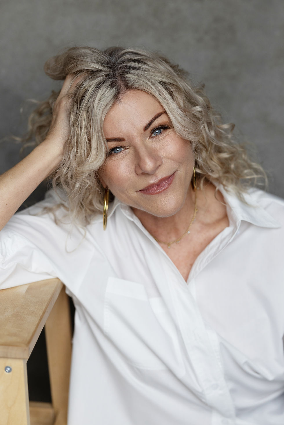 Nathalie, 53