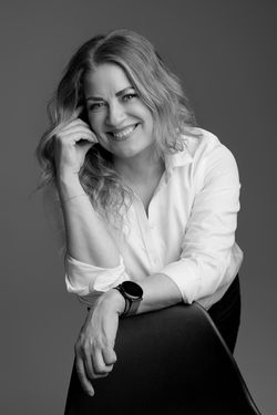 julie christensen