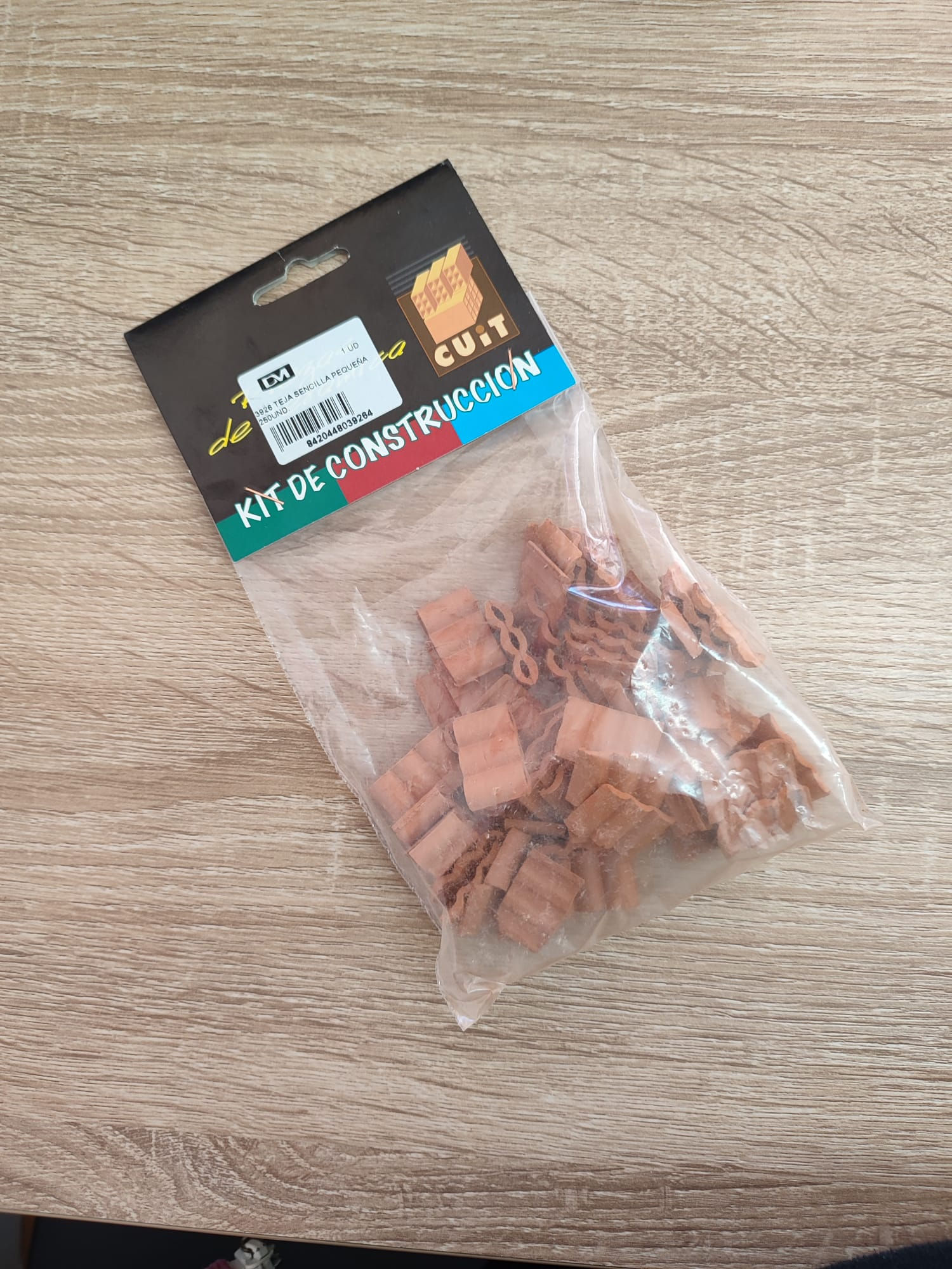 Teja sencilla pequeña