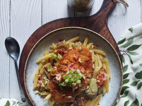 Crispy chicken on pasta