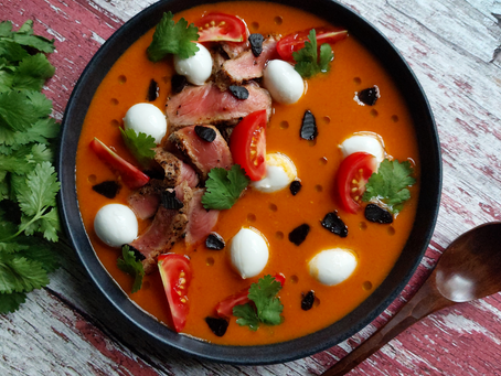 Bell pepper soup with steak