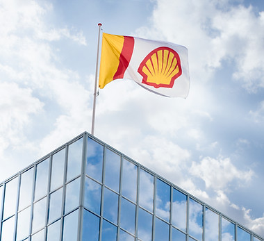 SHELL FLAG.JPG