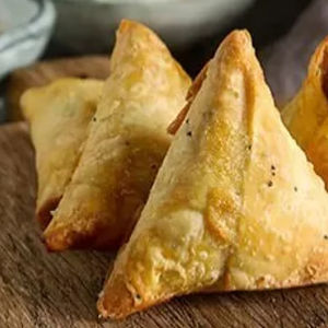 VEGETABLE SAMOSA