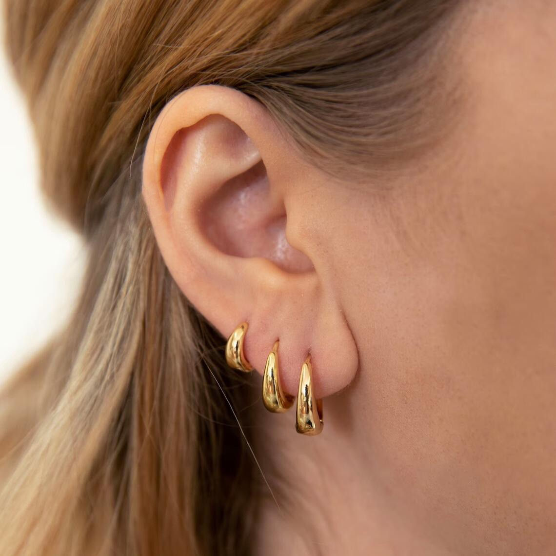 Aurelia Hoops