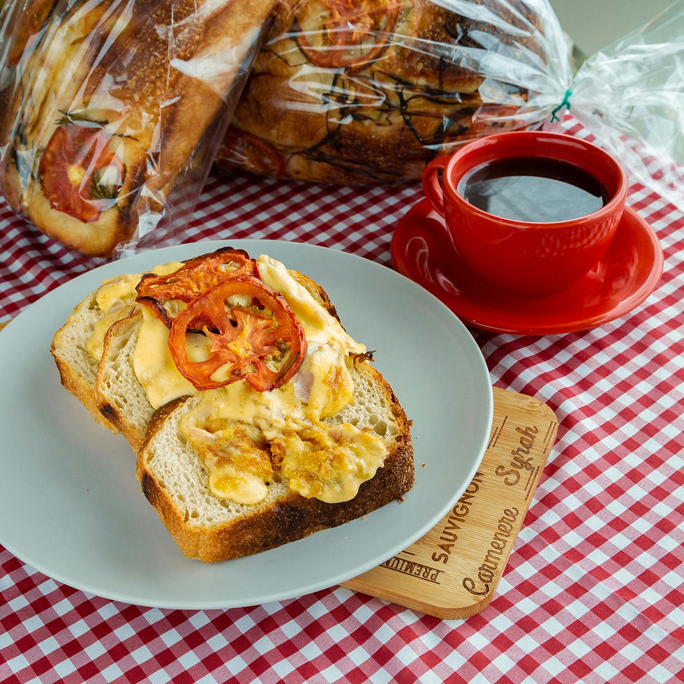Omelette bread served in a plate