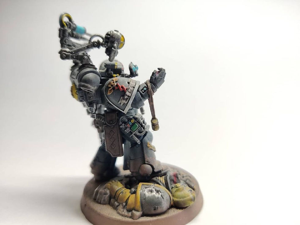 Apothecary Sigus Right