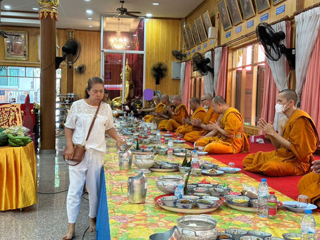 ทำบุญวันพระ 30 กันยายน 2568