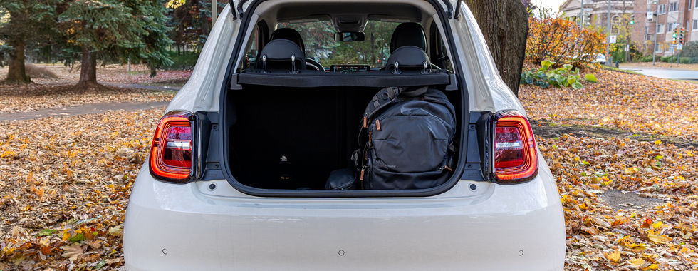 Fiat 500e trunk