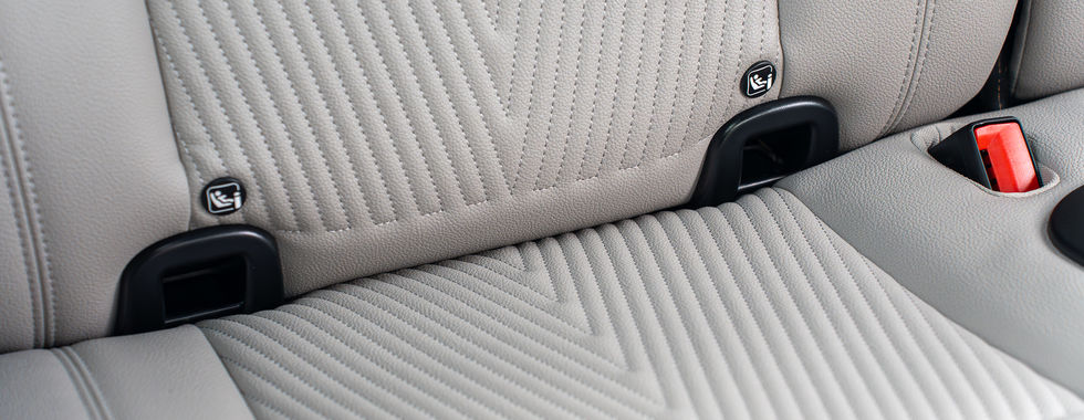 Fiat 500e Giorgio Armani isofix ports