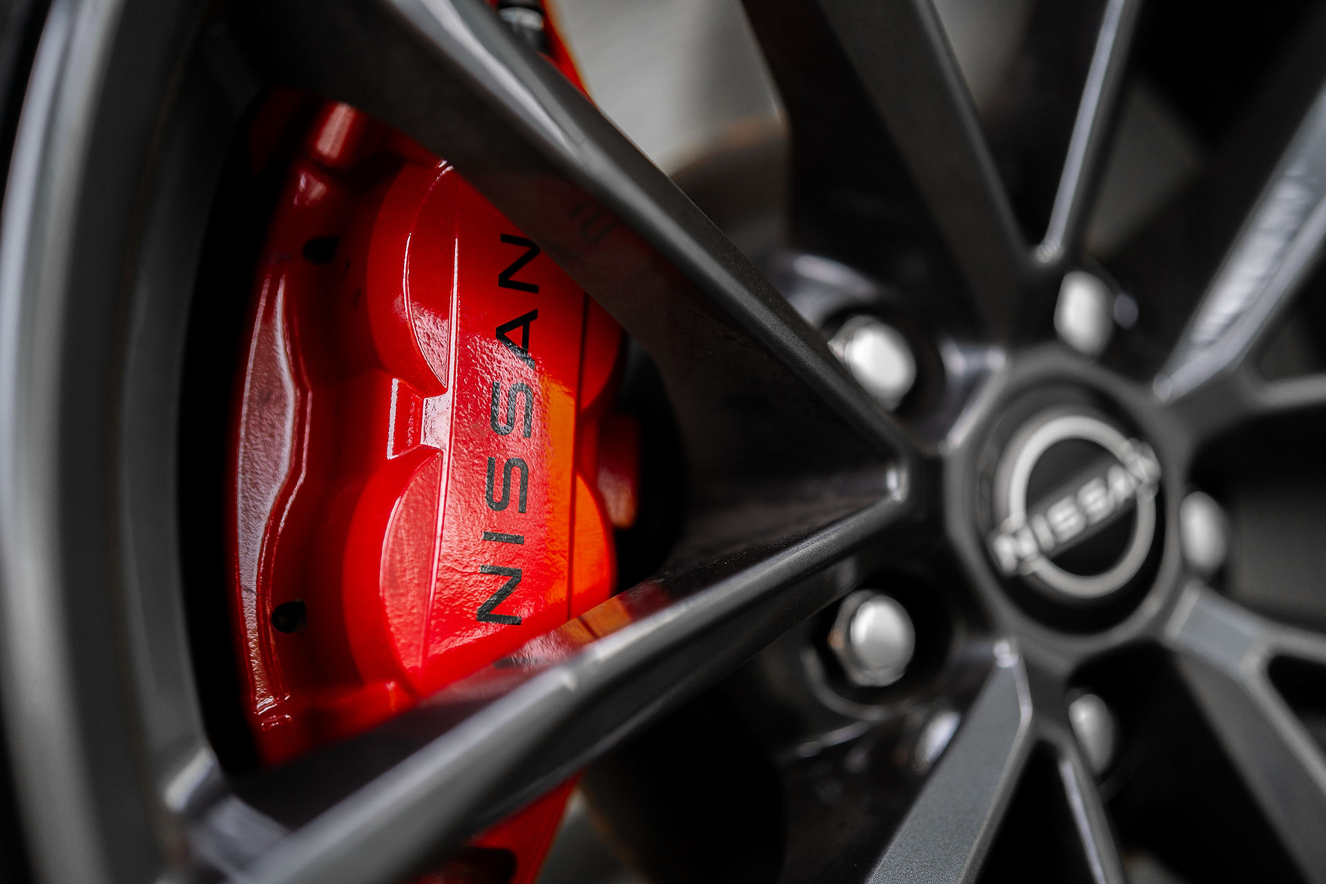 Nissan Z break calipers 
