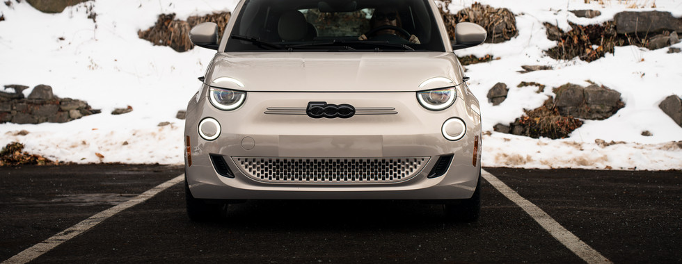 Fiat 500e Giorgio Armani front profile