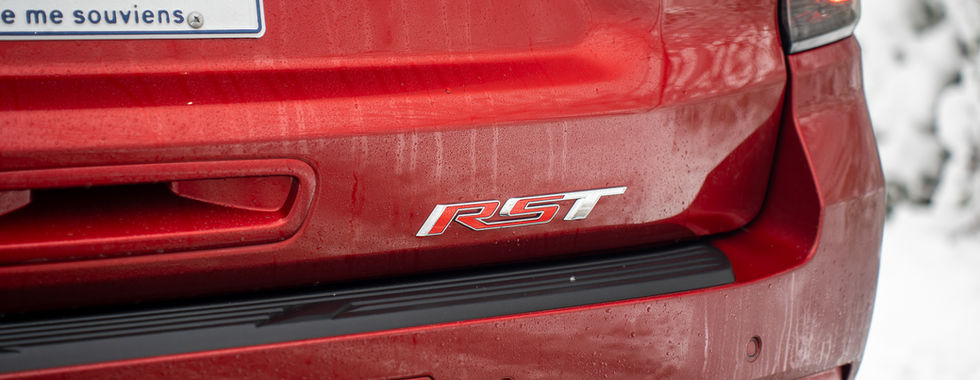 2026 Chevrolet Suburban RST - RST badge