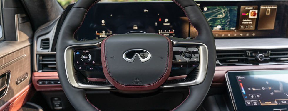 Infiniti QX80 steering wheel