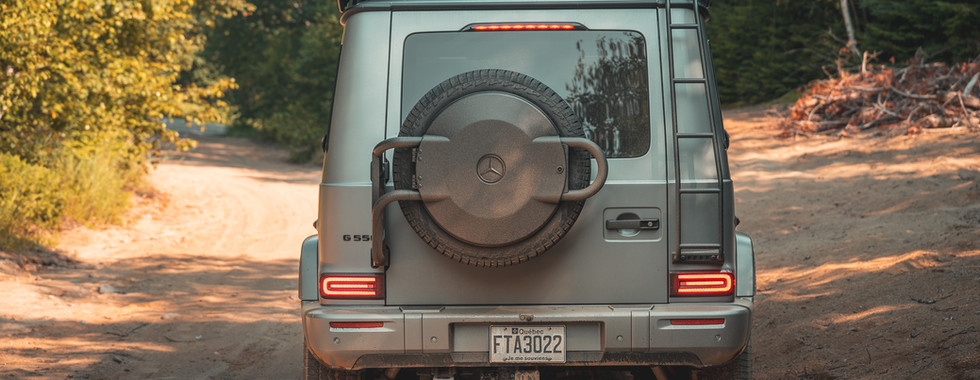 Mercedes-Benz G550 rear view