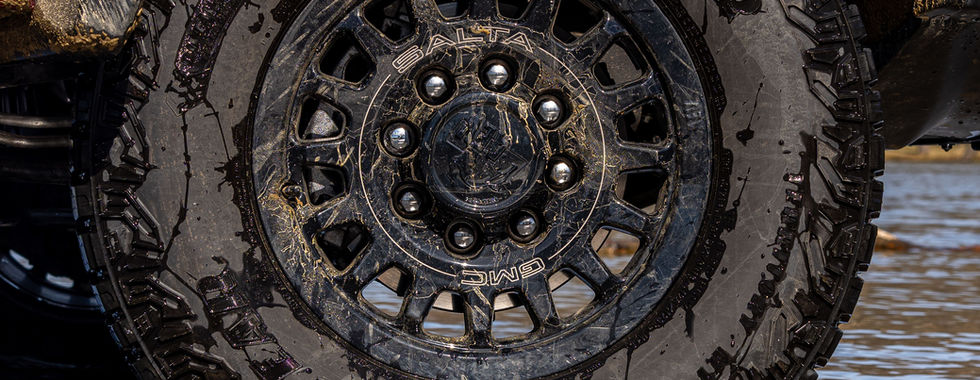 GMC Sierra 2500 HD AT4X AEV tires