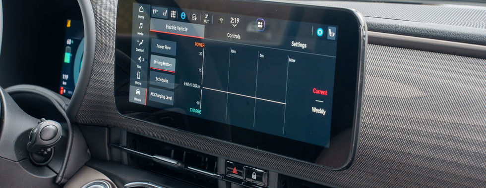 Fiat 500e Giorgio Armani infotainment