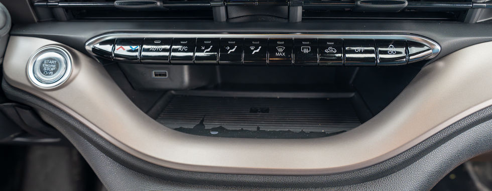 Fiat 500e Giorgio Armani cluster