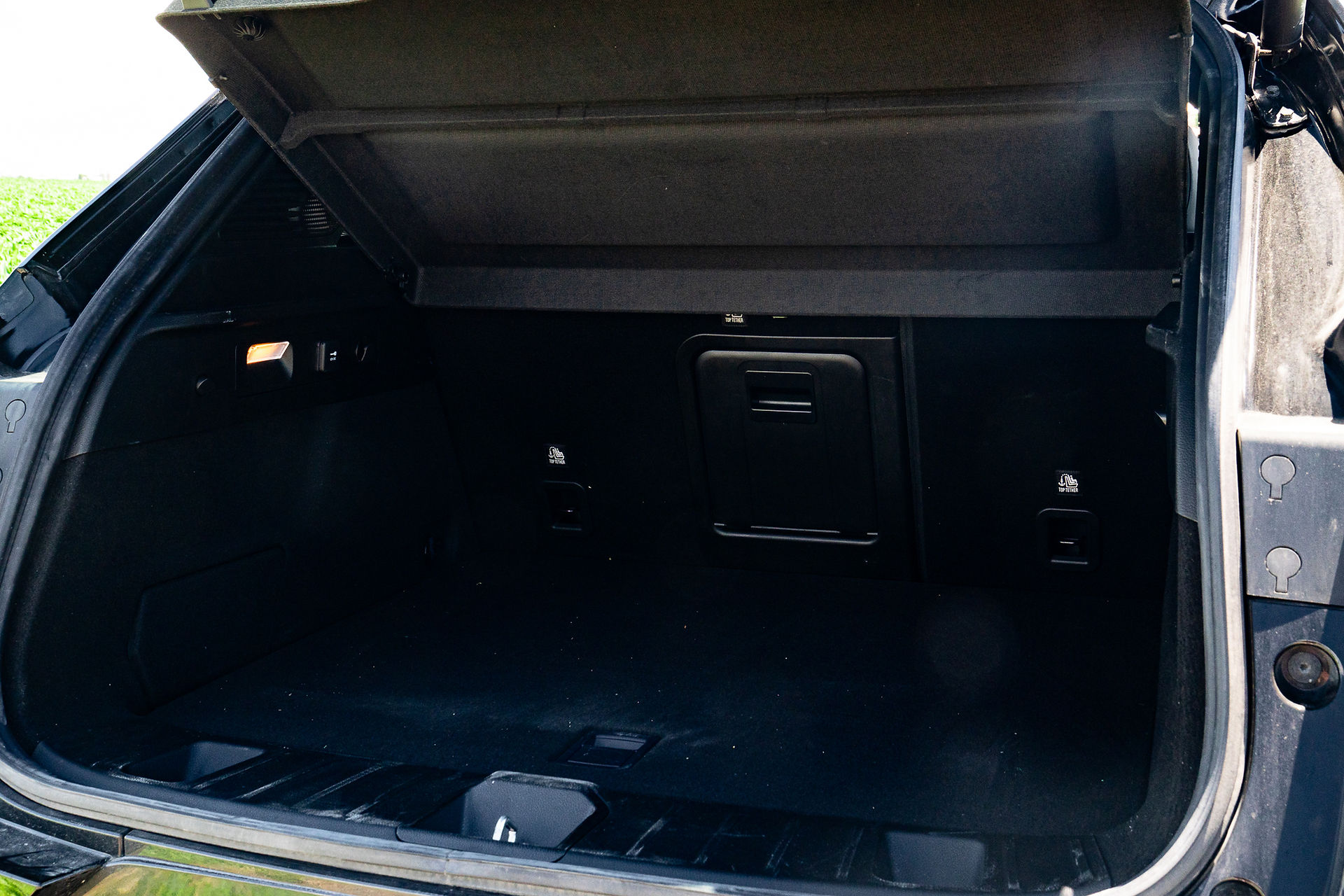 Dodge Hornet R/T trunk