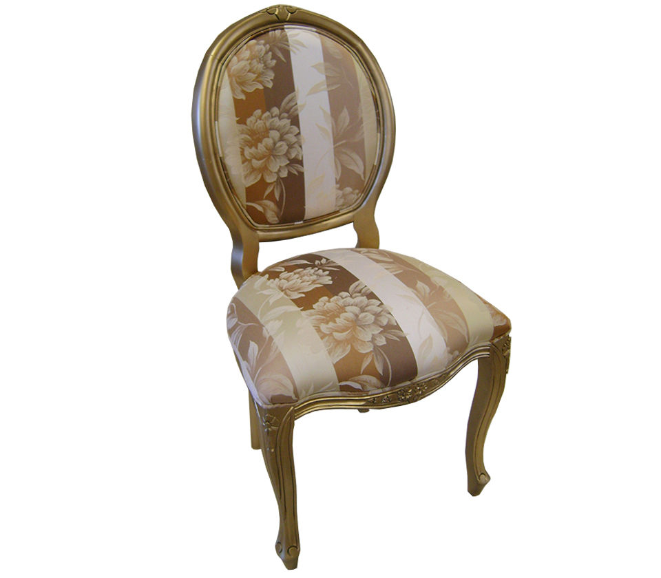 Miniatura: Cadeira Medalhão Entalhada