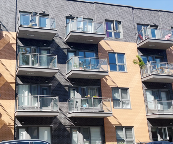 Exemple d'immeuble à Montréal ou Marion Ton Guide Immo peut vous trouver un condo
