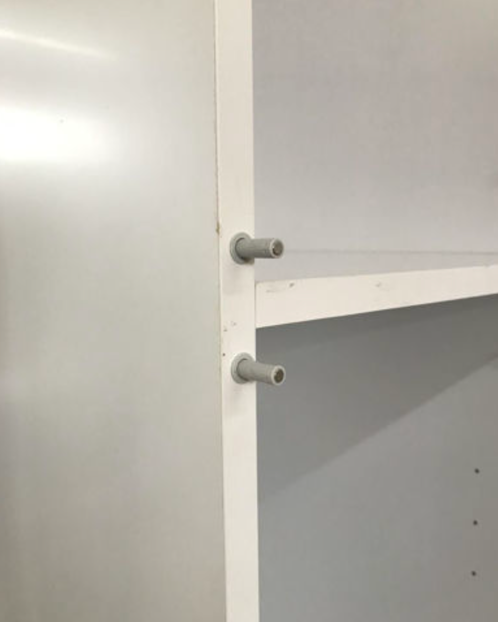 Push to Open Door Mechanism