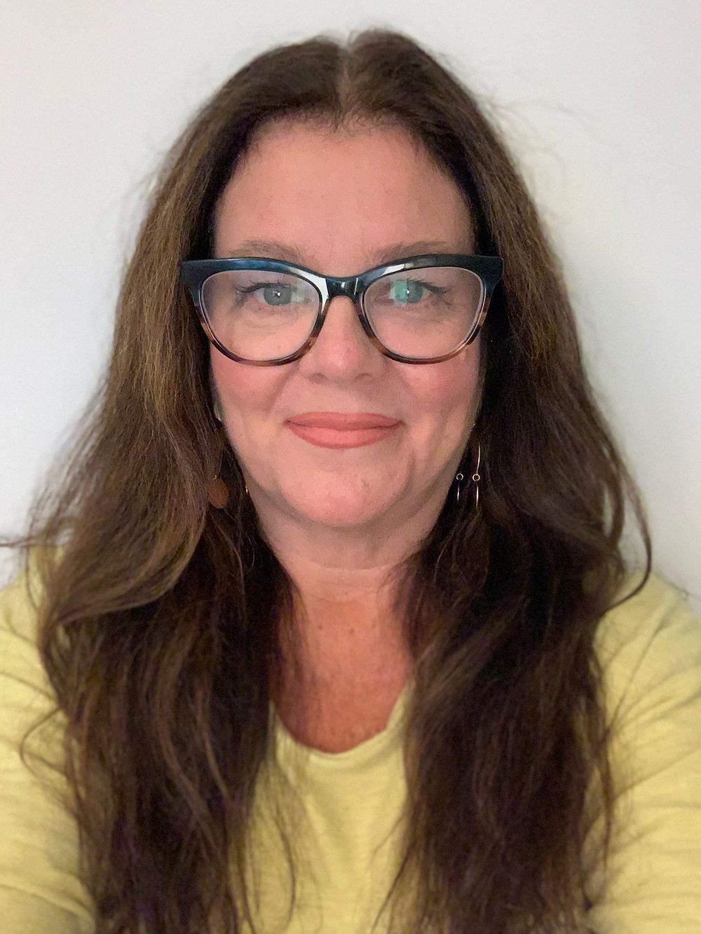 Gua sha practitioner