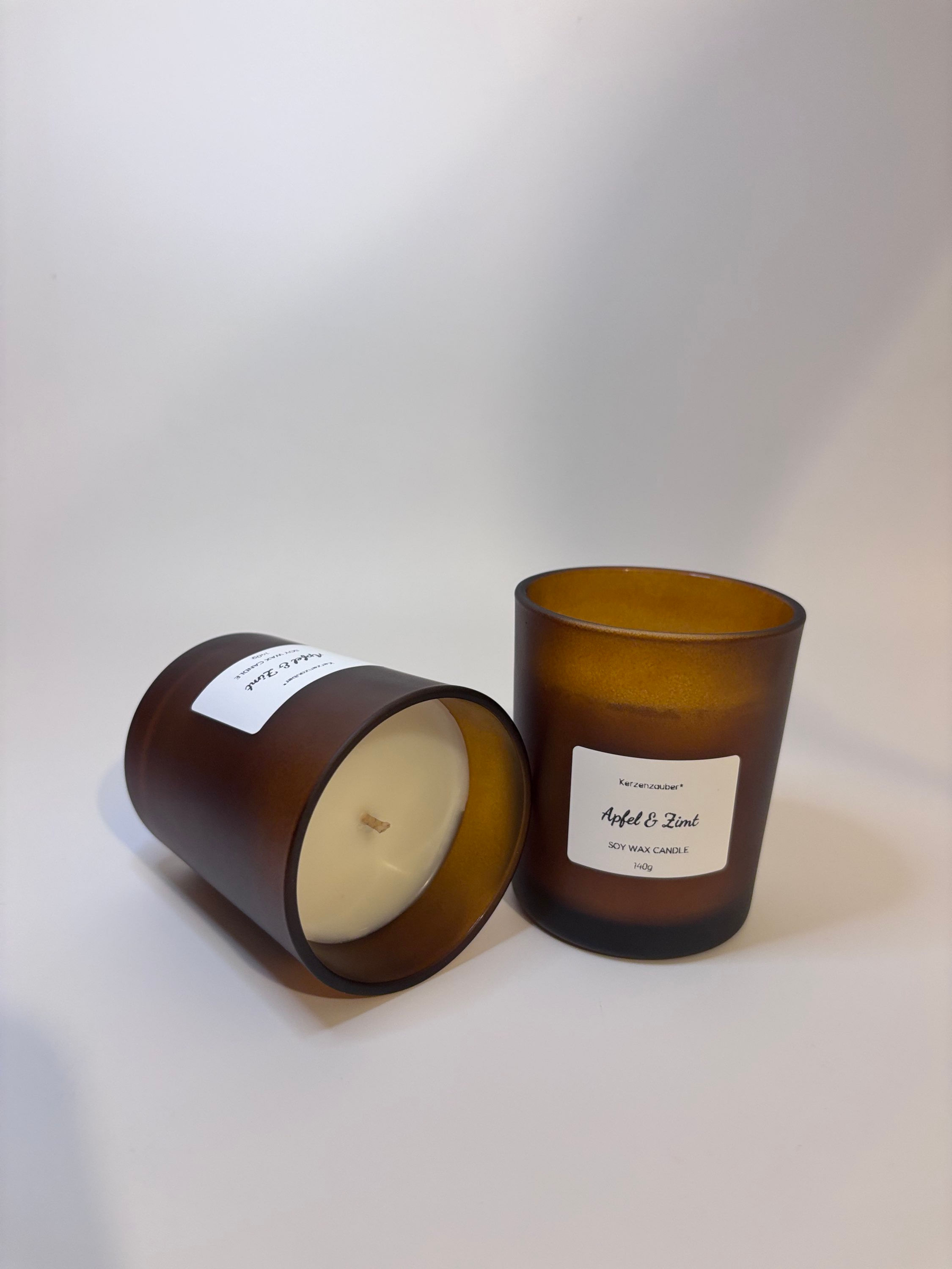 Behälterkerze "Apfel & Zimt"