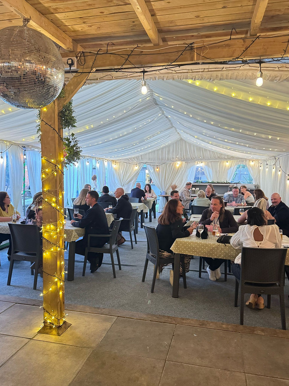 Speed dating at The Lexden Crown in Colchester! (30-50s)