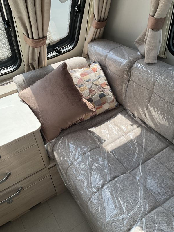 2025 Elddis Avante 868.2.JPG