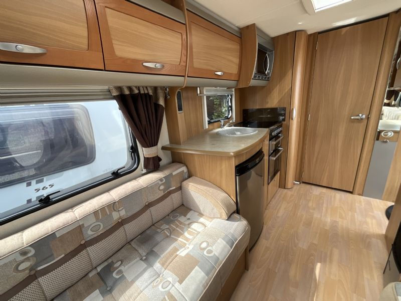 2010 Swift Conqueror 480.3.JPG