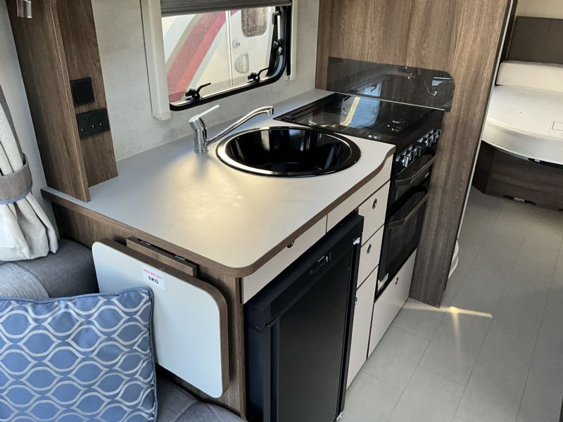 2023 Compass Connoisseur 550_4.3.JPG