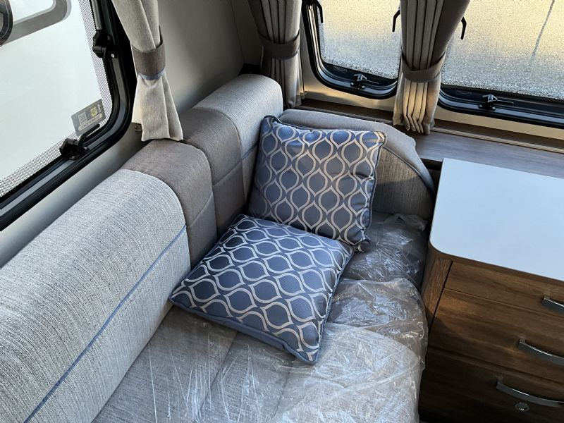 2023 Compass Connoisseur 550_4.2.JPG