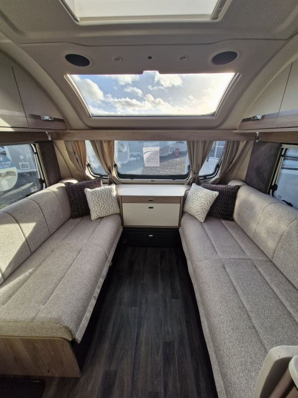 2026 Swift Conqueror 645.2.JPG