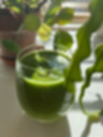 An anti-inflammatory green smoothie to reduce stomach pain.