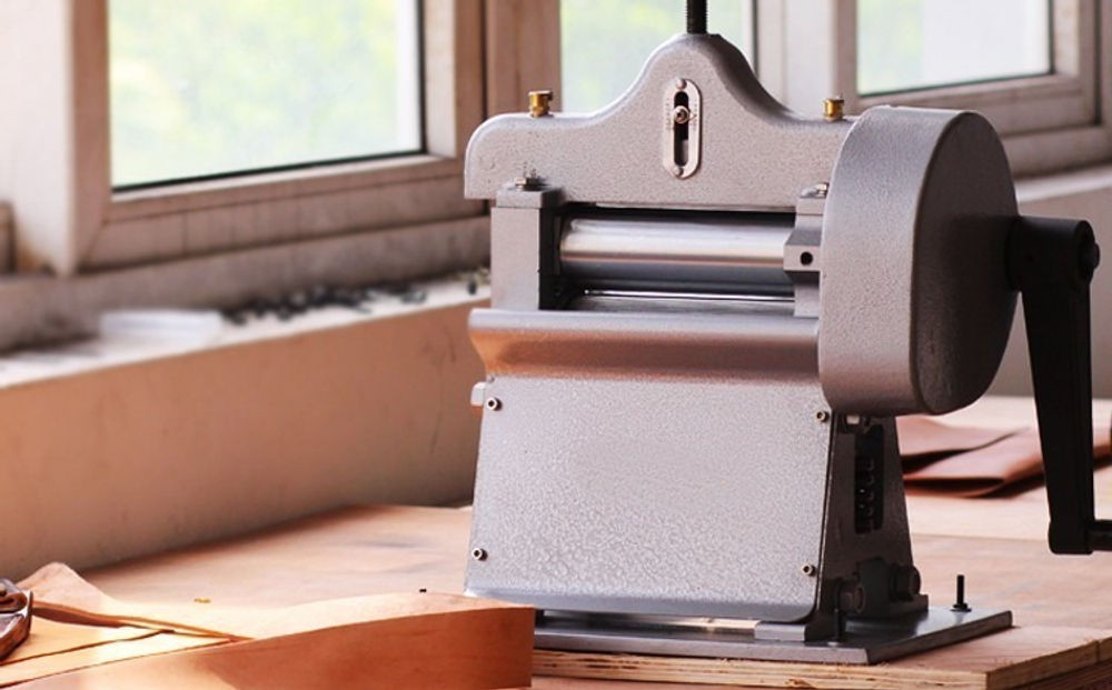 Maquina Separadora Peladora De Cuero Piel Manual