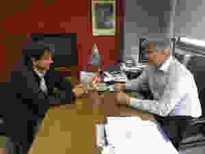 El Dr. Alejandro Gorrini junto a Emiliano Bursese, Director Ejecutivo de UGL Regional de PAMI
