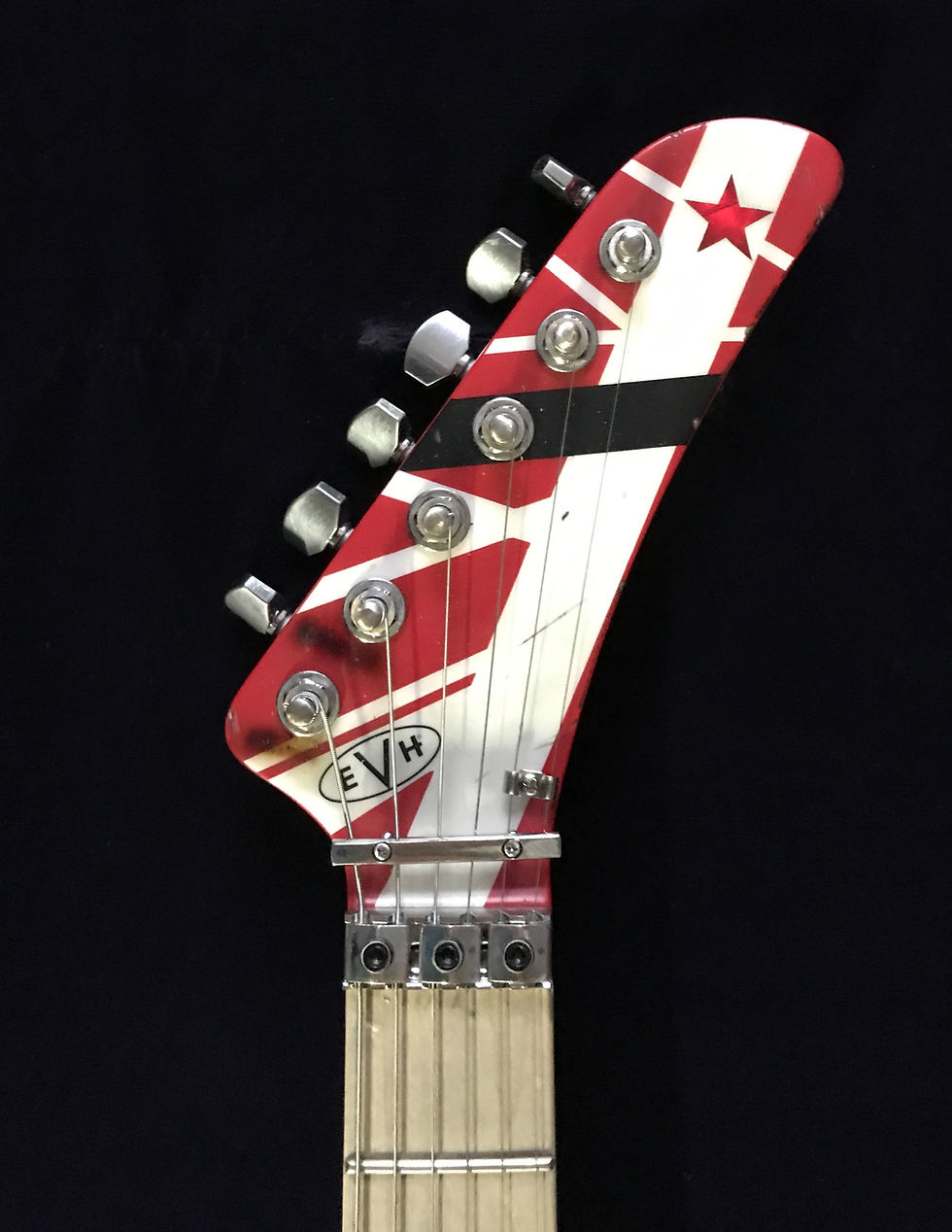 Thumbnail: EVH 5150 Striped Series guitar, with real look Modifications