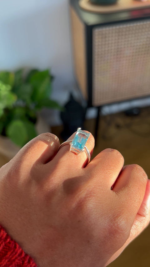 Thumbnail: Blue Topaz Ring 