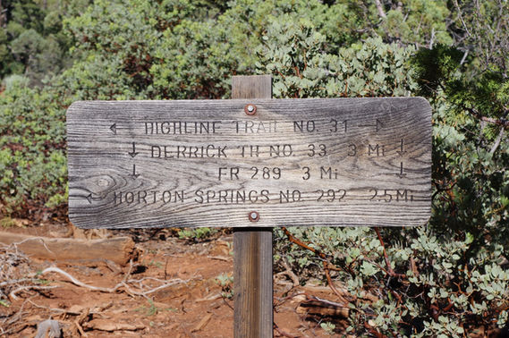 Derrick-Highline Trail sign