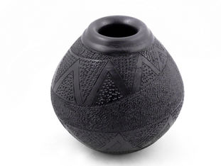 Crisscross Apple Sauce Vase