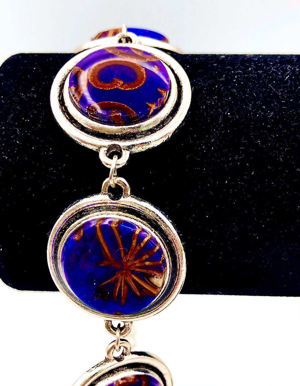 Thumbnail: Anise and Cinnamon Link Bracelet