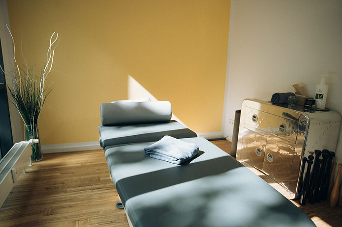 Behandlungsraum der DieZwei Physiotherapie Praxis in Berlin-Wilmersdorf